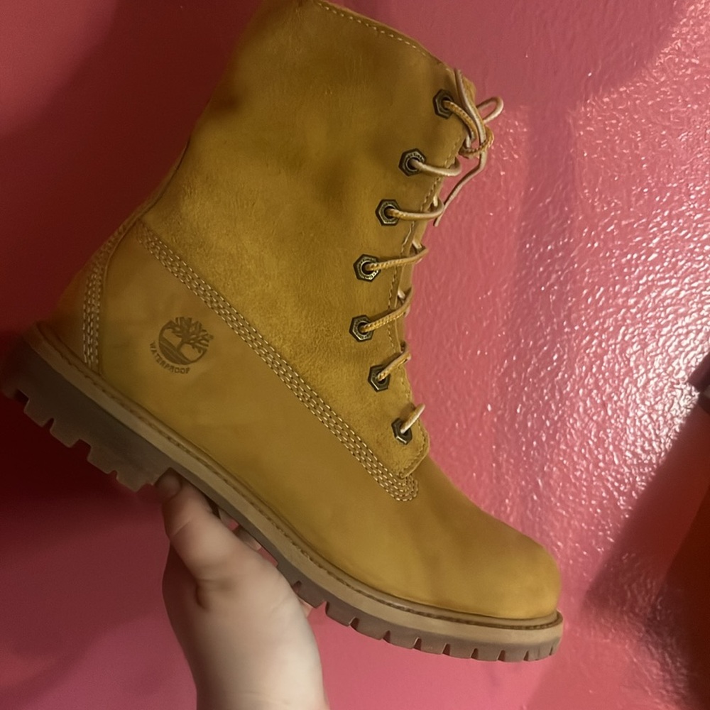 •Stepping on My Haters• Timberland Women's Tan Faux Fur Lined Boots NWOB - Picture 3 of 4
